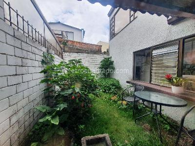 Casa de 5 alcobas en venta en Villa Magdala Usaquen, Bogotá, 278 m² · foto 16 de 20