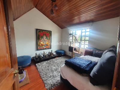 Casa de 5 alcobas en venta en Villa Magdala Usaquen, Bogotá, 278 m² · foto 4 de 20