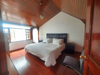 Casa de 5 alcobas en venta en Villa Magdala Usaquen, Bogotá, 278 m² · foto 8 de 20