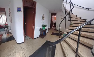 Casa de 5 alcobas en venta en La Soledad Teusaquillo, Bogotá, 280 m² · foto 15 de 20