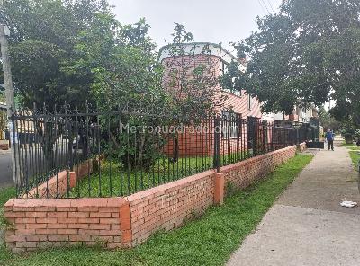 Casa de 5 alcobas en venta en La Soledad Teusaquillo, Bogotá, 280 m² · foto 2 de 20