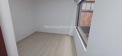 Apartamento de 3 alcobas en venta en Los Rosales Chico, Bogotá, 137 m² · foto 10 de 19