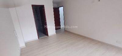 Apartamento de 3 alcobas en venta en Los Rosales Chico, Bogotá, 137 m² · foto 16 de 19