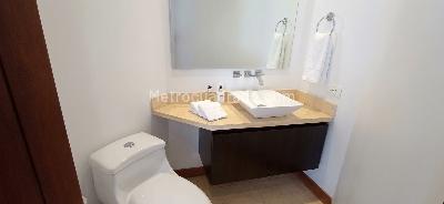 Apartamento de 4 alcobas en venta en Santa Paula Molinos Norte, Bogotá, 210 m² · foto 3 de 18