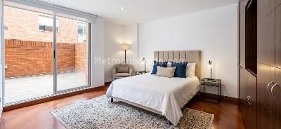 Apartamento de 4 alcobas en venta en Santa Paula Molinos Norte, Bogotá, 210 m² · foto 9 de 18