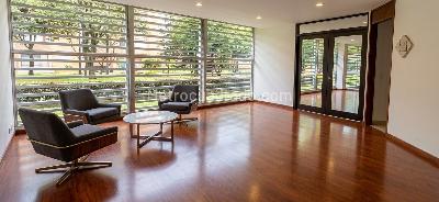 Apartamento de 4 alcobas en venta en Santa Paula Molinos Norte, Bogotá, 210 m² · foto 16 de 18