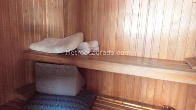 Apartamento de 4 alcobas en venta en Chico Navarra, Bogotá, 179 m² · foto 10 de 19