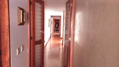 Apartamento de 4 alcobas en venta en Chico Navarra, Bogotá, 179 m² · foto 6 de 19