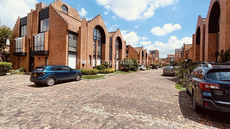 Casa – Bogotá, Localidad Usaquén - Más