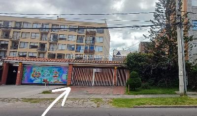 Casa en Venta, NUEVA AUTOPISTA LOS CEDROS, Bogotá D.C.