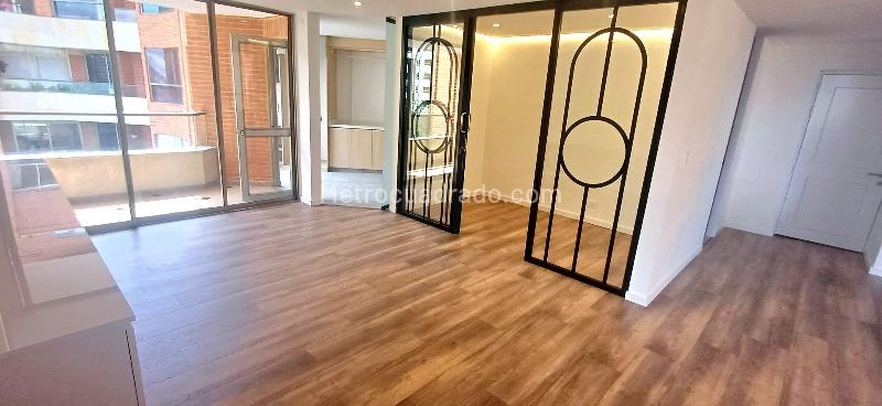 Apartamento en Venta, ENTREMONTES, Bogotá D.C. - Więcej