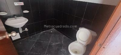 Casa de 5 alcobas en venta en Quinta Paredes, Bogotá, 450 m² · foto 8 de 20