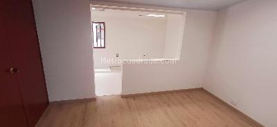 Casa de 5 alcobas en venta en Quinta Paredes, Bogotá, 450 m² · foto 15 de 20