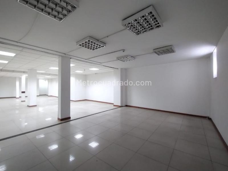 Bodega en Arriendo, Once De Noviembre, Bogotá D.C. - Więcej