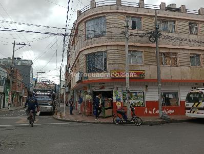 Casa de 5 alcobas en venta en Las Ferias, Bogotá, 100 m² · foto 15 de 20