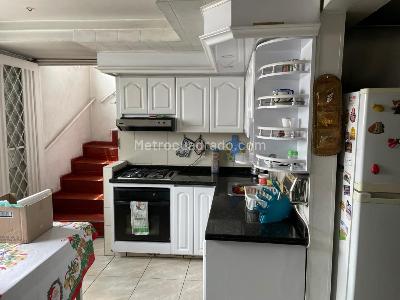 Casa en venta en Las Americas, Bogotá · foto 10 de 18