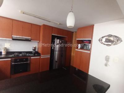 Apartamento de 3 alcobas en venta en San Patricio, Bogotá, 111 m² · foto 5 de 18