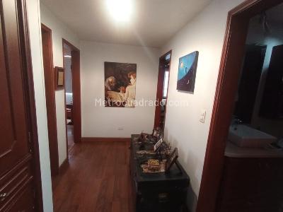Apartamento de 3 alcobas en venta en San Patricio, Bogotá, 111 m² · foto 7 de 18