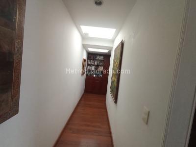 Apartamento de 3 alcobas en venta en San Patricio, Bogotá, 111 m² · foto 8 de 18