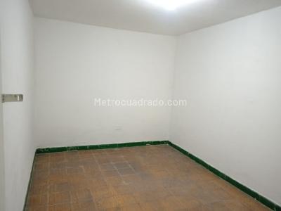 Casa de 5 alcobas en venta en Ciudad Kennedy Oriental, Bogotá, 120 m² · foto 3 de 20