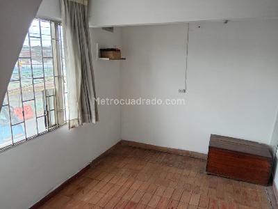 Casa de 5 alcobas en venta en Ciudad Kennedy Oriental, Bogotá, 120 m² · foto 9 de 20