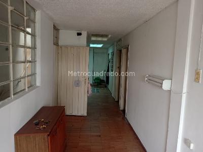 Casa de 5 alcobas en venta en Ciudad Kennedy Oriental, Bogotá, 120 m² · foto 10 de 20