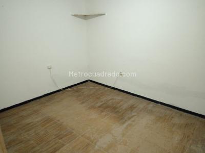 Casa de 5 alcobas en venta en Ciudad Kennedy Oriental, Bogotá, 120 m² · foto 12 de 20