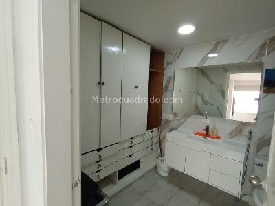 Apartamento en venta en Santa Barbara Central, Bogotá · foto 14 de 20