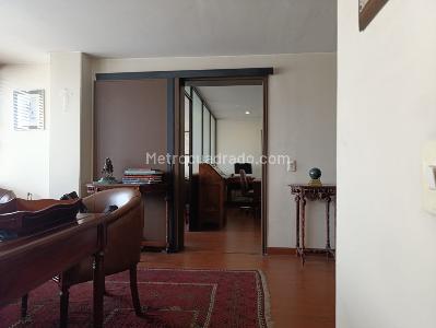 Apartamento en venta en Santa Fe, Bogotá · foto 3 de 17