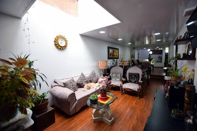 Casa de 5 alcobas en venta en Villa Magdala, Bogotá, 350 m² · foto 9 de 20