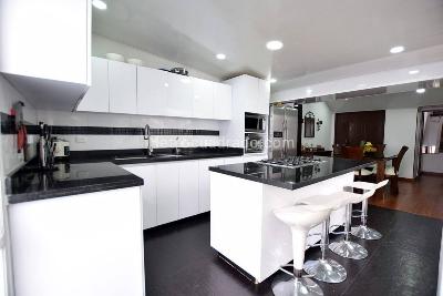 Casa de 5 alcobas en venta en Villa Magdala, Bogotá, 350 m² · foto 19 de 20