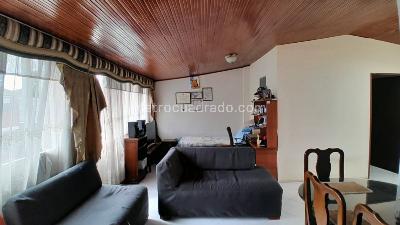 Casa de 5 alcobas en venta en Bosque Popular, Bogotá, 253 m² · foto 5 de 14