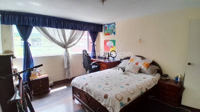 Casa de 5 alcobas en venta en Bosque Popular, Bogotá, 253 m² · foto 9 de 14