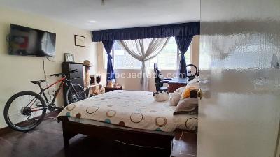 Casa de 5 alcobas en venta en Bosque Popular, Bogotá, 253 m² · foto 10 de 14