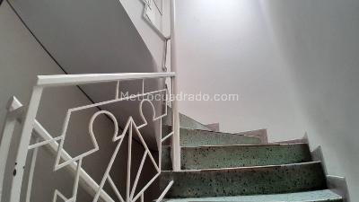 Casa de 5 alcobas en venta en Bosque Popular, Bogotá, 253 m² · foto 12 de 14