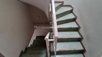 Casa de 5 alcobas en venta en Bosque Popular, Bogotá, 253 m² · foto 13 de 14