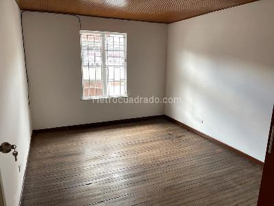 Casa de 5 alcobas en venta en Teusaquillo, Bogotá, 225 m² · foto 8 de 20