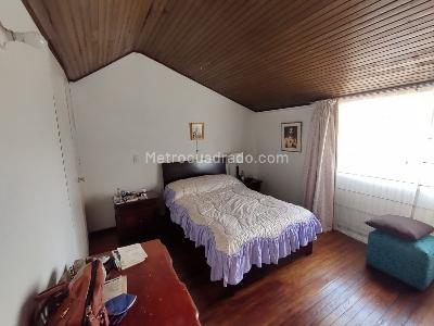 Casa de 4 alcobas en venta en Pasadena, Bogotá, 243 m² · foto 15 de 20