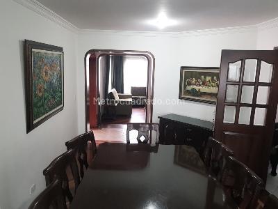 Casa de 5 alcobas en venta en Ilarco, Bogotá, 380 m² · foto 8 de 20