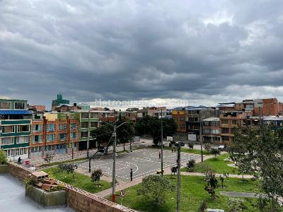 Casa en venta en Villa Amalia, Bogotá · foto 2 de 20