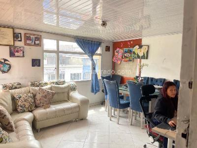 Casa de 5 alcobas en venta en Santa Isabel, Bogotá, 262 m² · foto 4 de 20