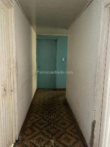 Casa de 5 alcobas en venta en Santa Isabel, Bogotá, 262 m² · foto 7 de 20