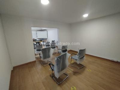 Casa de 5 alcobas en venta en Chapinero, Bogotá, 222 m² · foto 6 de 14