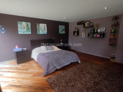 Casa de 4 alcobas en venta en Bosque De Pinos, Bogotá, 932 m² · foto 17 de 20