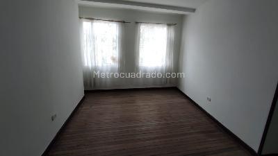 Casa de 5 alcobas en venta en Las Aguas, Bogotá, 152 m² · foto 9 de 19