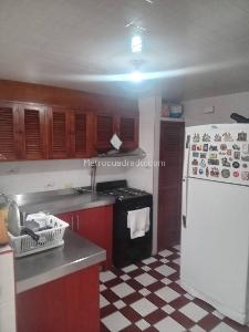 Casa de 5 alcobas en venta en Rincon Santo, Bogotá, 230 m² · foto 4 de 20