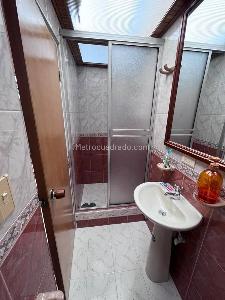 Casa de 5 alcobas en venta en Rincon Santo, Bogotá, 230 m² · foto 6 de 20