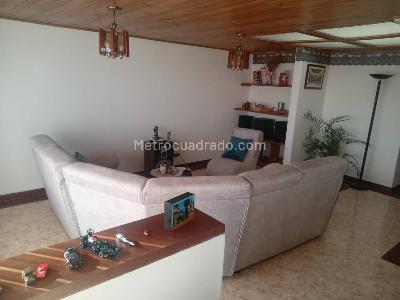Casa de 5 alcobas en venta en Rincon Santo, Bogotá, 230 m² · foto 16 de 20