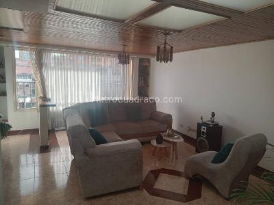 Casa de 5 alcobas en venta en Rincon Santo, Bogotá, 230 m² · foto 17 de 20