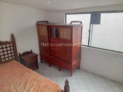 Casa de 5 alcobas en venta en Santa Teresita, Bogotá, 418 m² · foto 17 de 20